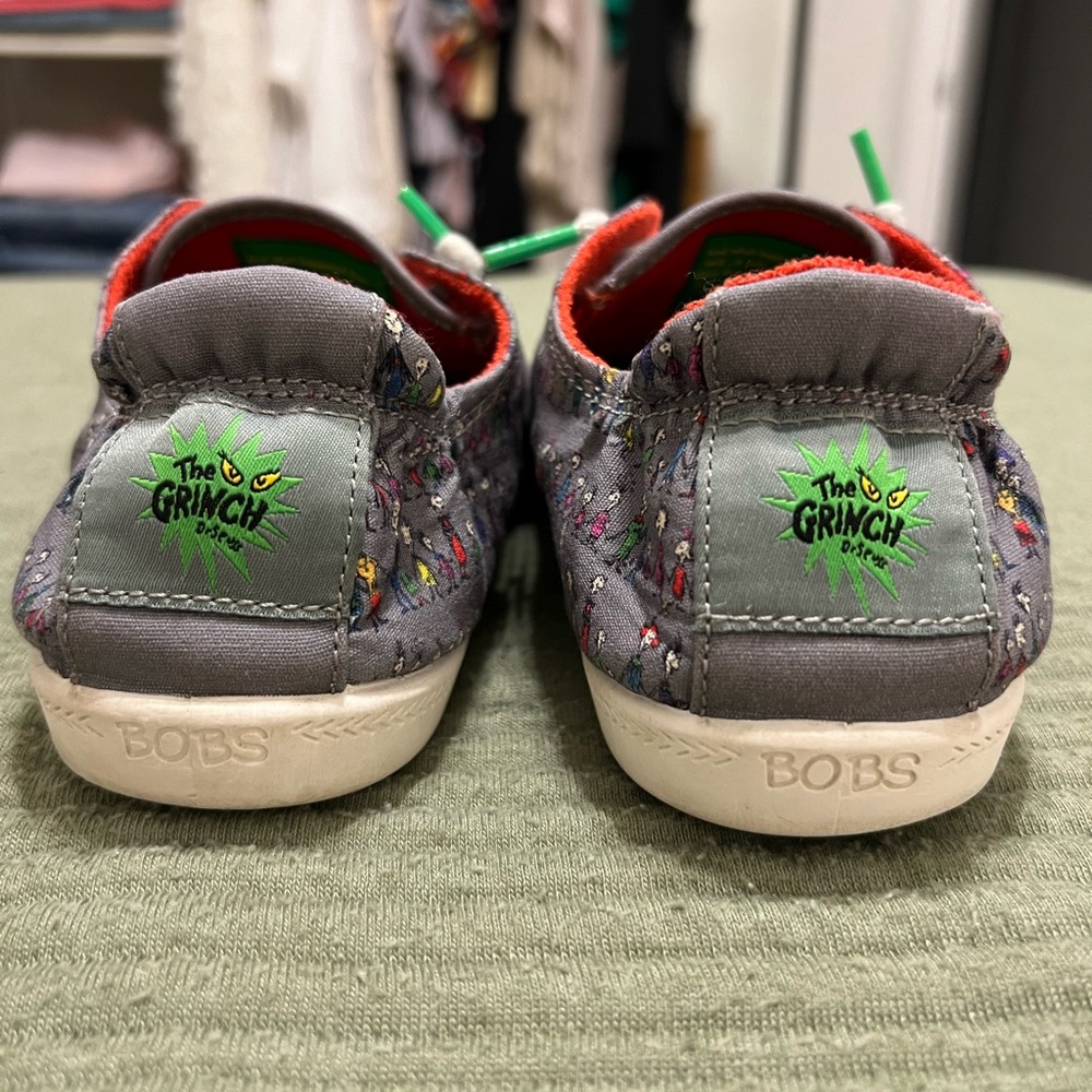 The Grinch Bob’s Sketchers Slip On Lace Ups
